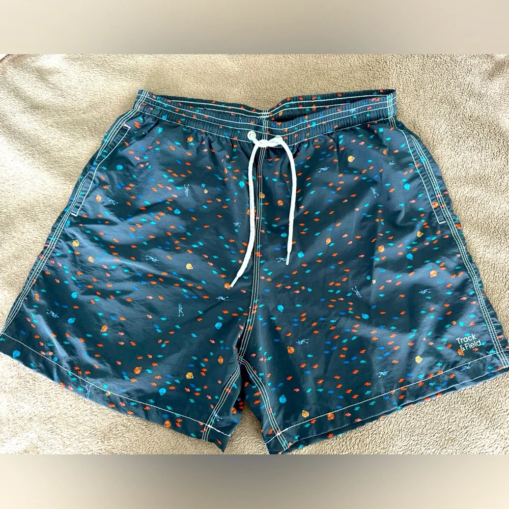 Men’s swim Track & Field Short NWOT waist adjustable with pockets